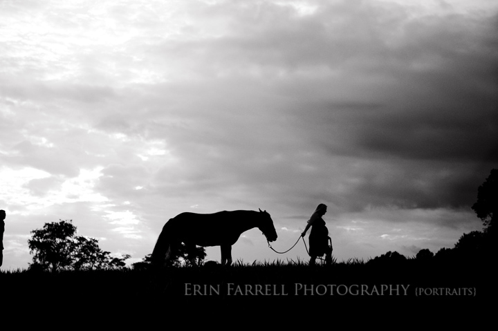 delaware maternity photographer horse barn